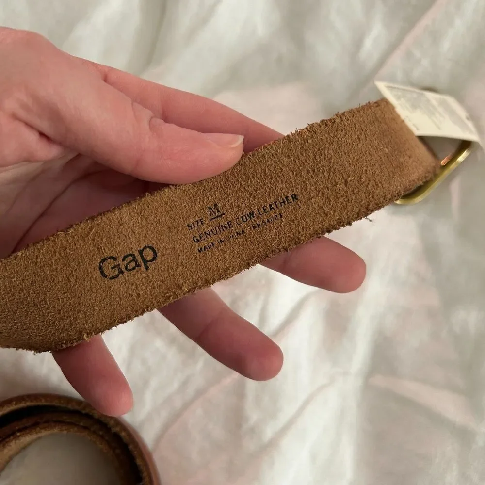 Gap Brown Cognac Leather Belt Medium Gold Buckle NWT 100% Leather